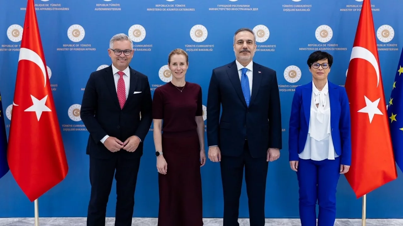 Türkiye ile AB'den ilişkileri güçlendirme mesajı