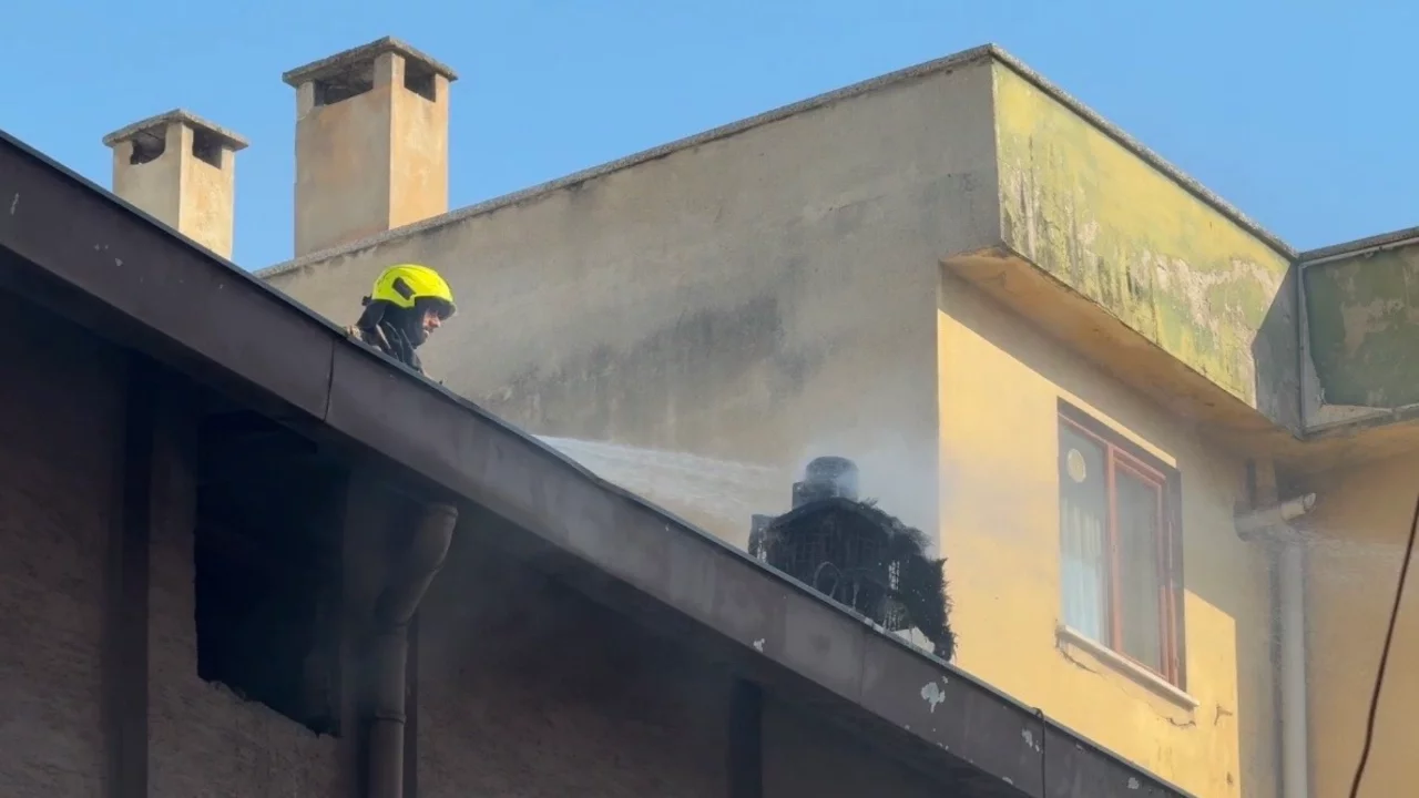 Bursa'da iş yeri bacasında çıkan yangın korkuttu