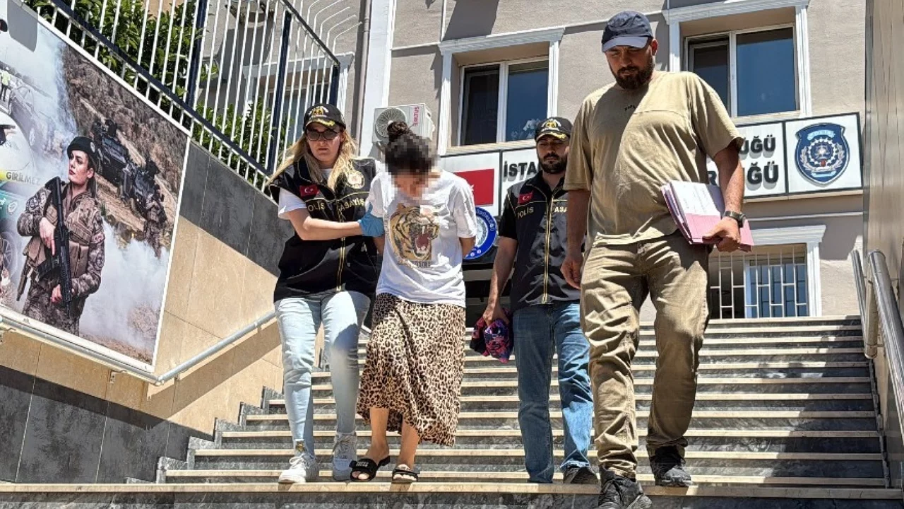 127 Yıl Hapis Cezası Bulunan Firari Kadın Yakalandı: 8'inci Çocuğuna Hamile Olduğu Ortaya Çıktı