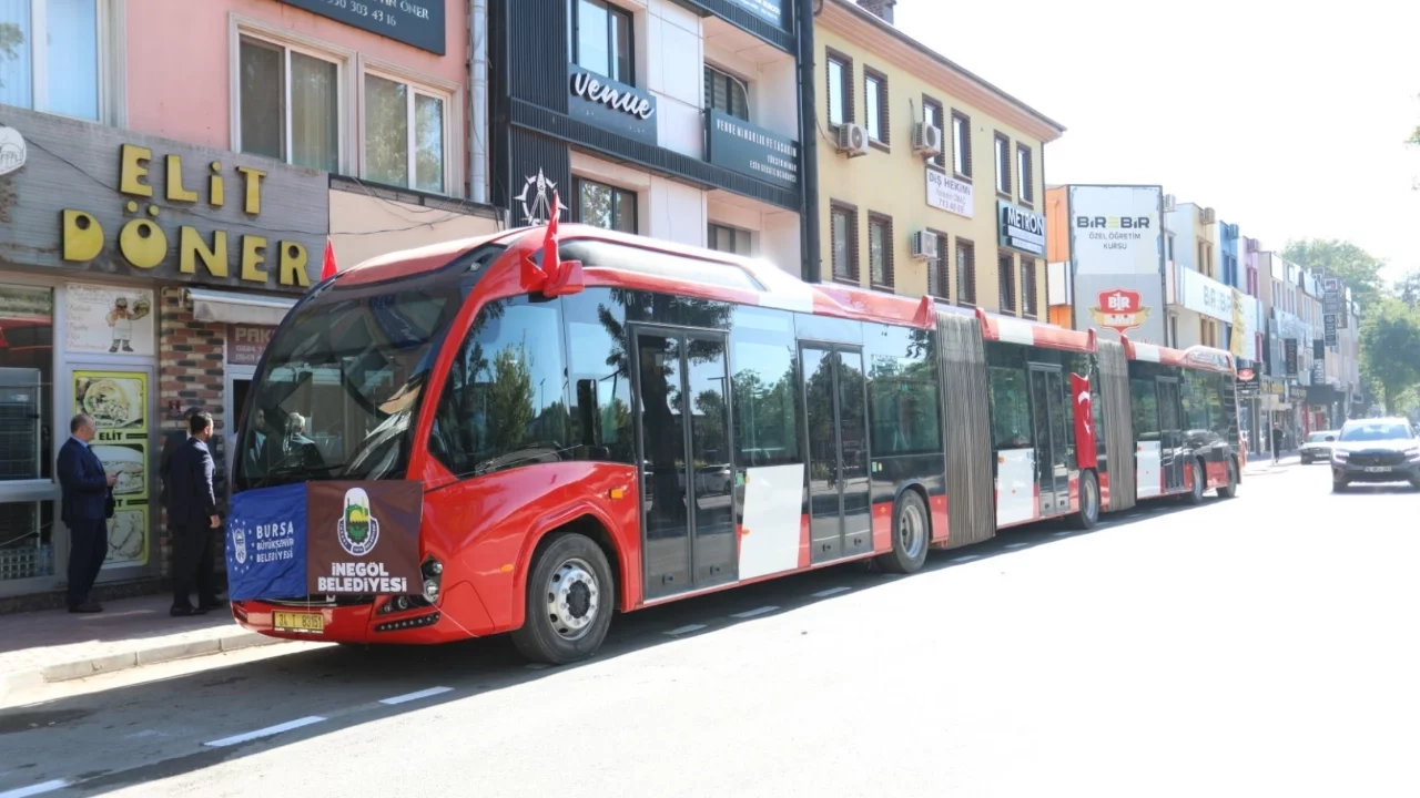 İnegöl'e metrobüs geliyor