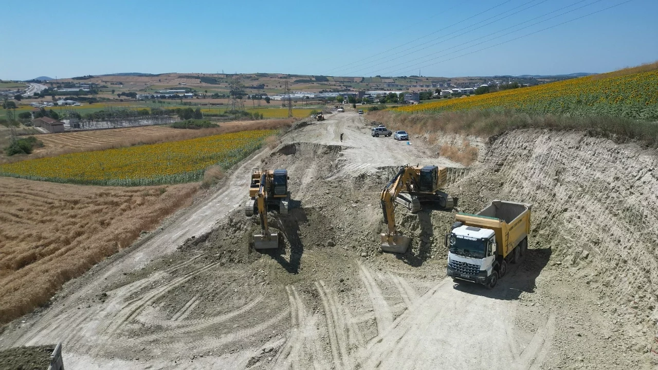 Büyükşehir, Nilüfer'de yeni yollar açıyor