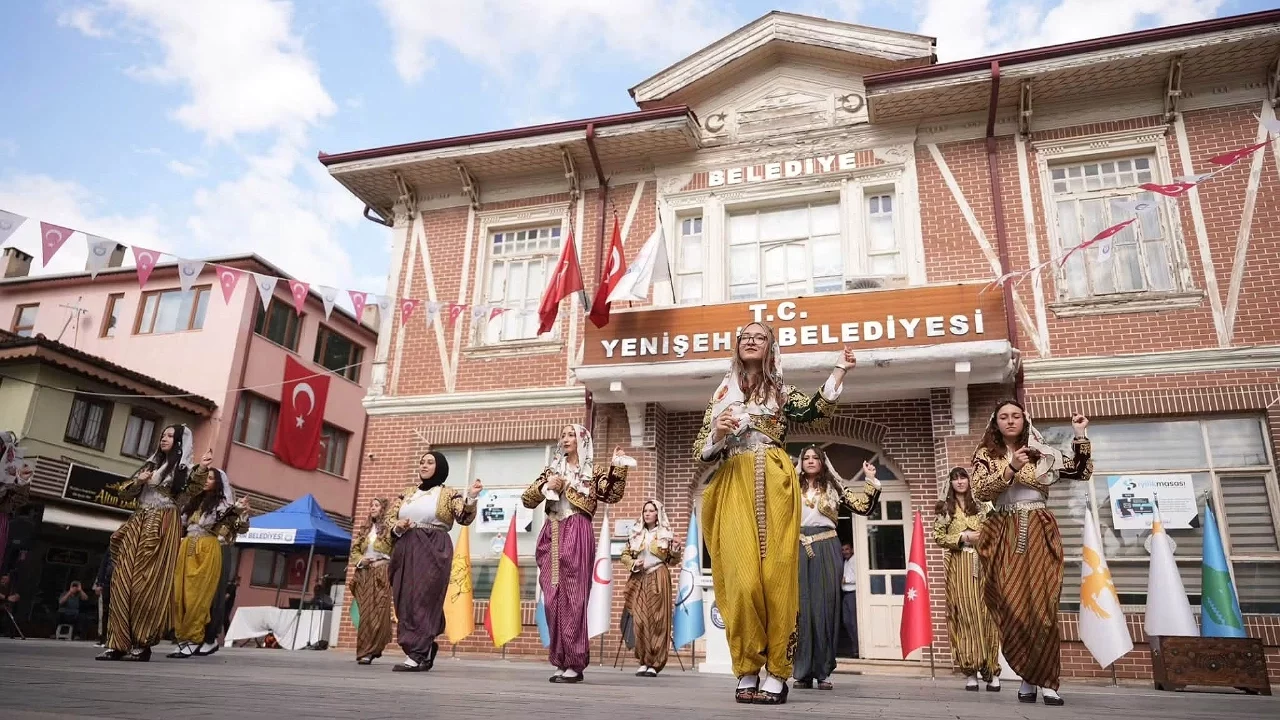 700 YILLIK TARİHİ SEVDA YENİŞEHİR'DE YENİDEN HAYAT BULDU