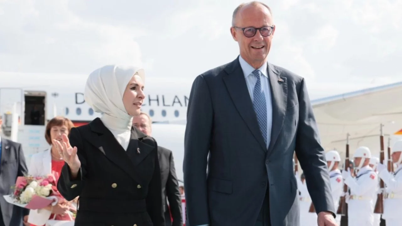 Almanya Başbakanı Merz'den NATO sonrası Türkçe teşekkür