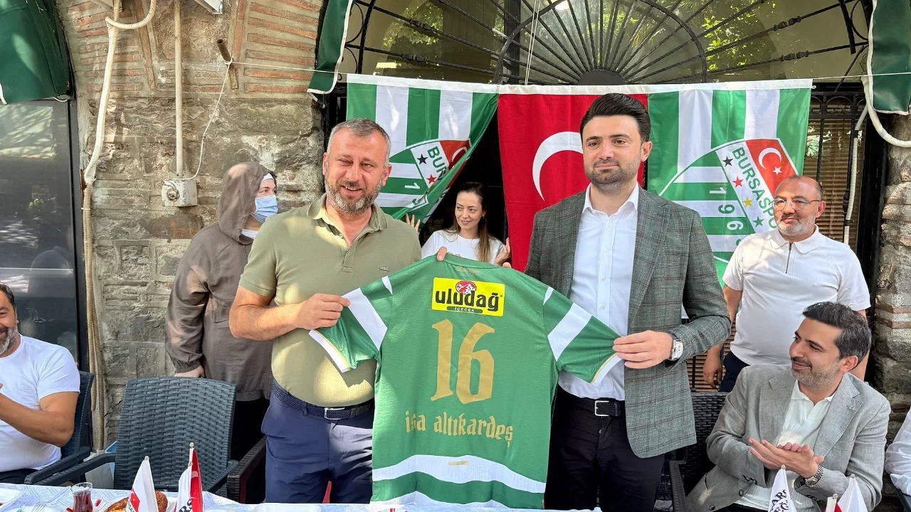 Enes Çelik: Hedefimiz Süper Lig'de kalıcı Bursaspor