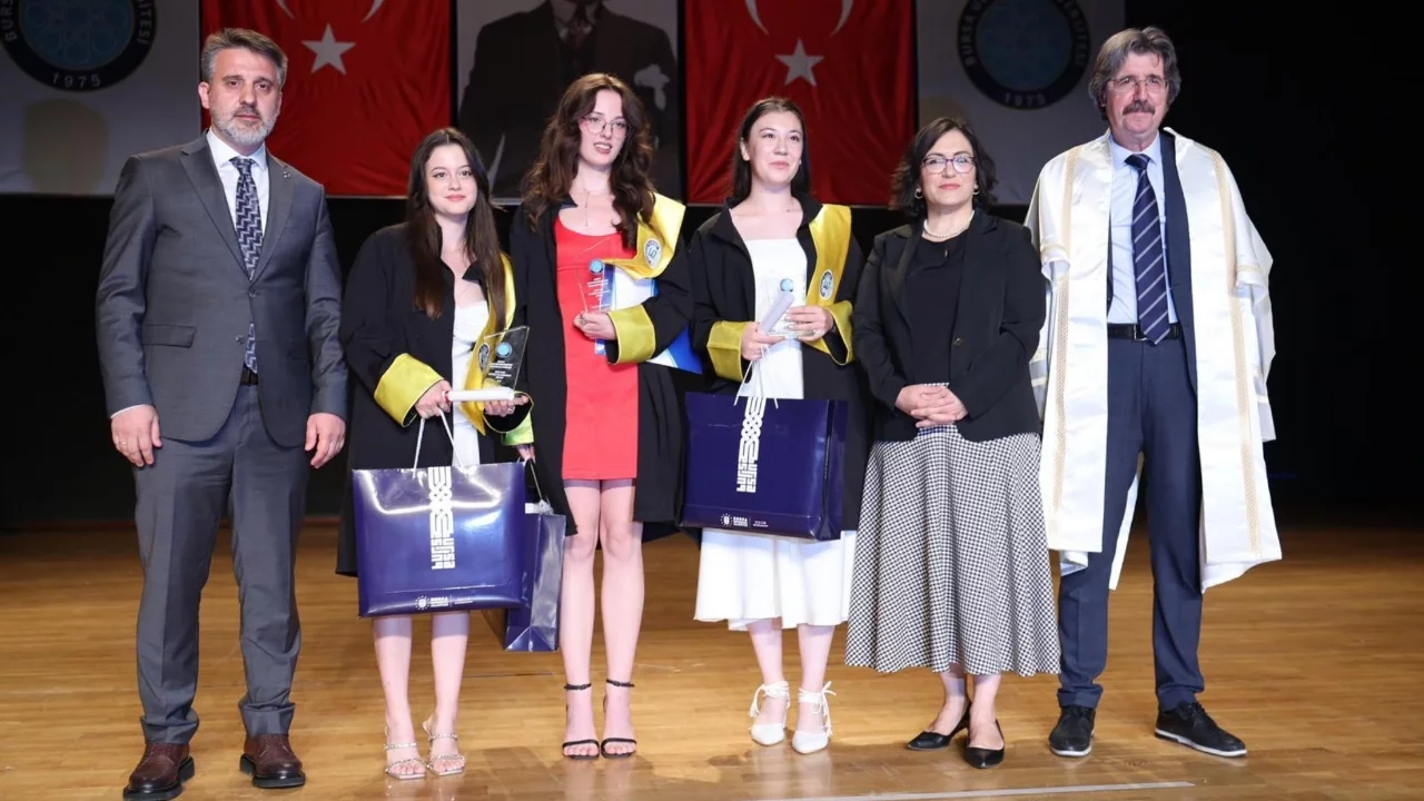 Başkan Vekili Şahin Biba'dan genç mimarlara tavsiyeler
