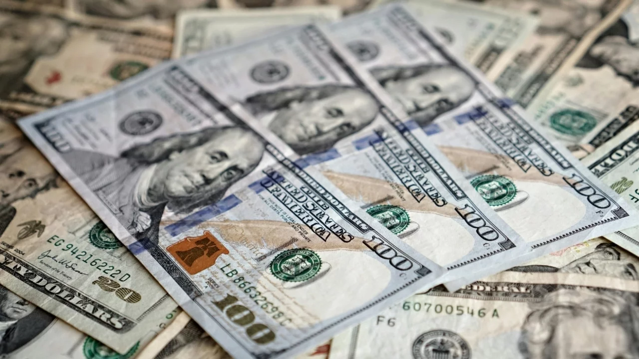 Dolar ve euro güne hangi seviyeden başladı?