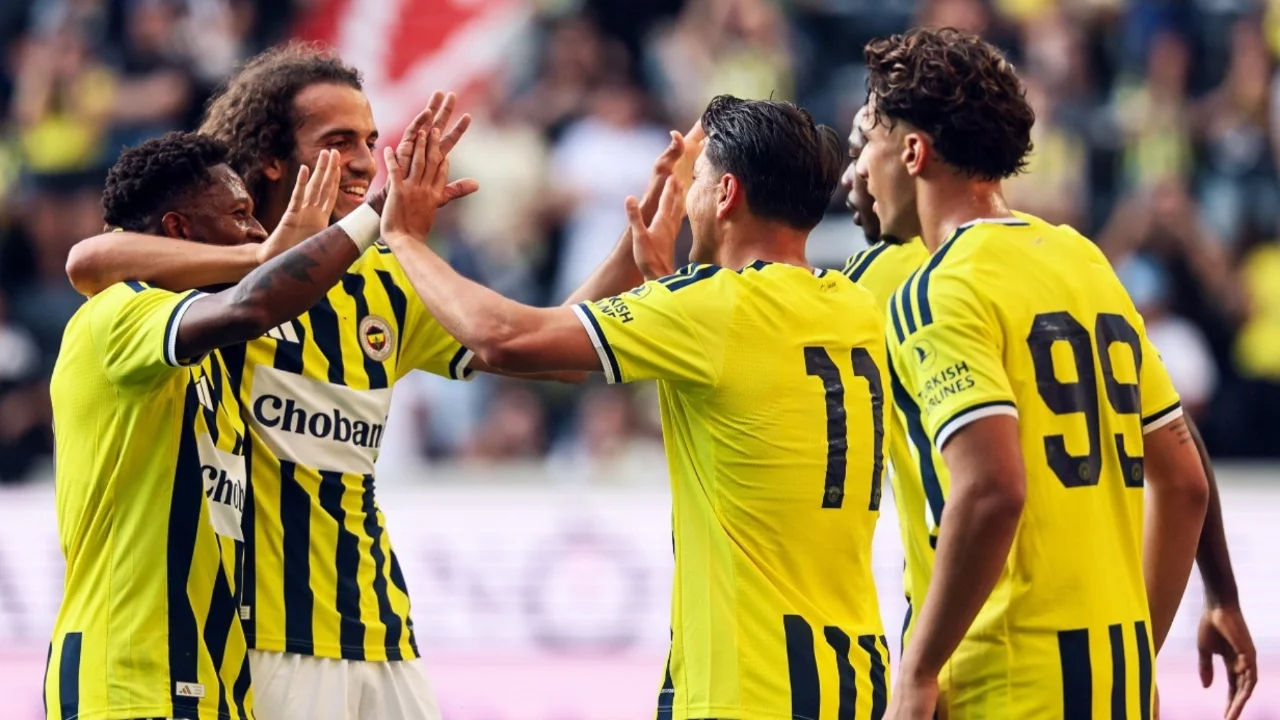 Fenerbahçe hazırlık maçında farklı kazandı