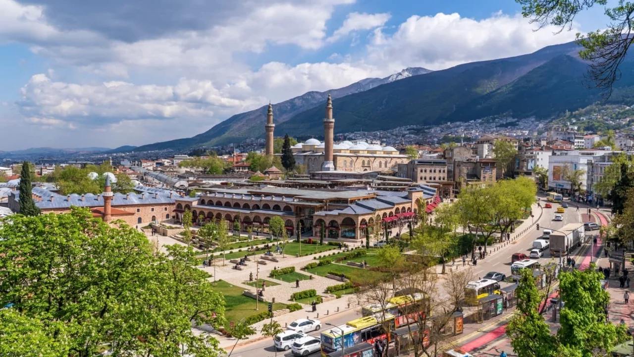 Osmangazi Belediyesi Avrupa'nın ulaşım modelini inceledi