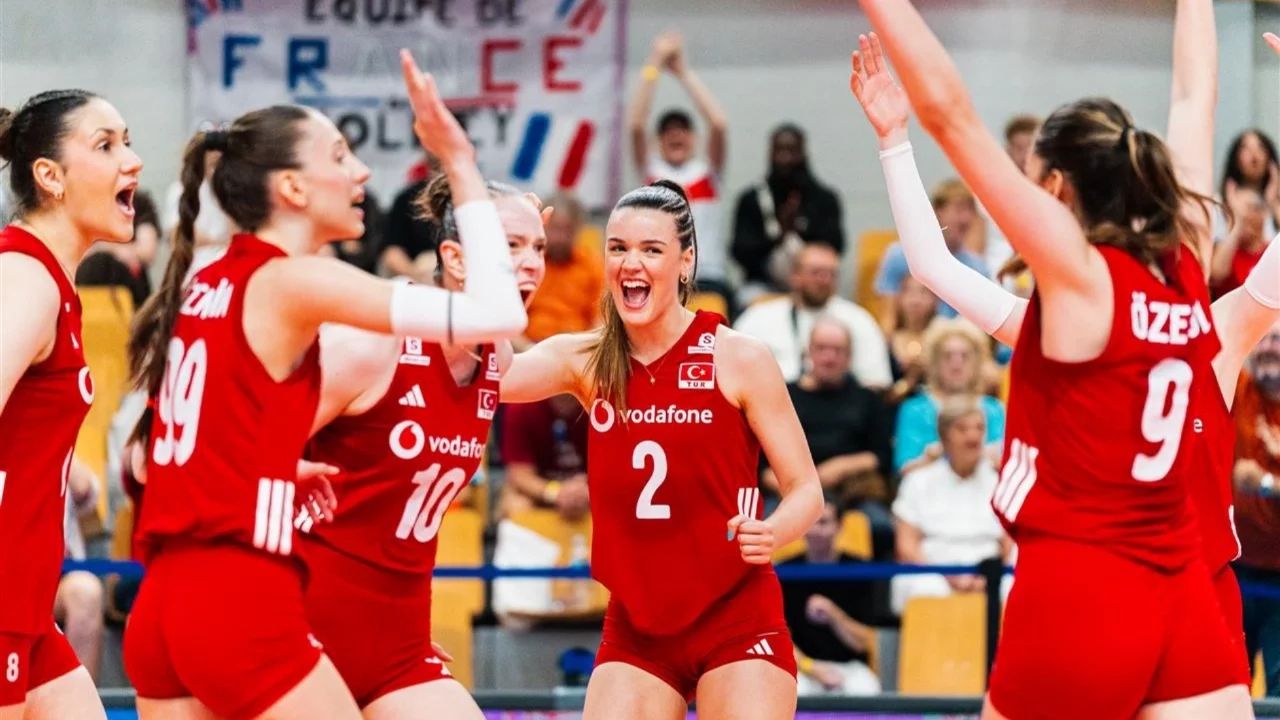 U18 Kadın Milli Takımı Avrupa ikincisi oldu