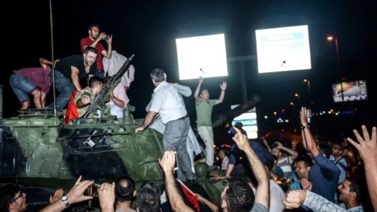 MİT, 15 Temmuz darbe girişiminin hazırlık sürecine ilişkin kronolojiyi paylaştı