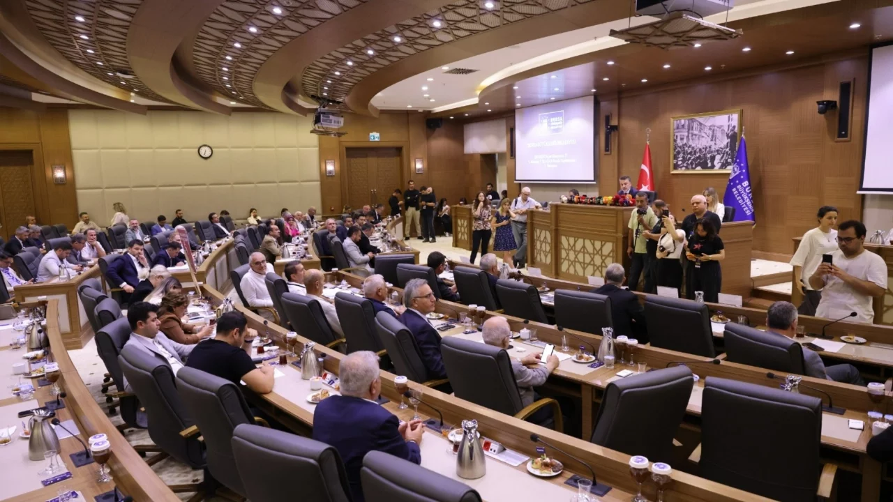 Bursa'nın geleceğine yön verecek iki kritik proje Mecliste sunuldu
