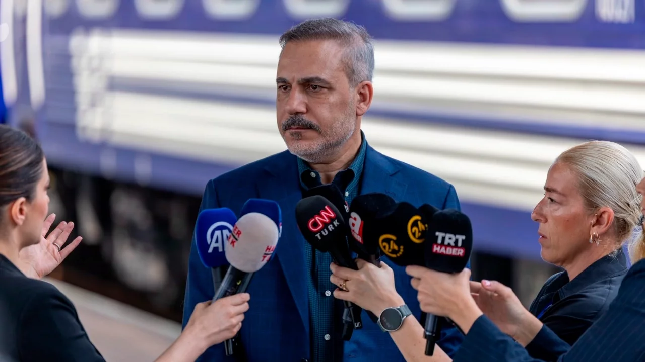 Hakan Fidan'dan FETÖ Mesajı: "Kullanım Değeri Bitmiş Bir Yapı"