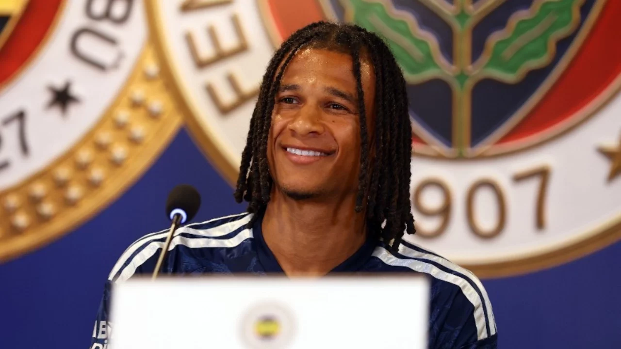Nathan Ake'den Fenerbahçe'de şampiyonluk mesajı