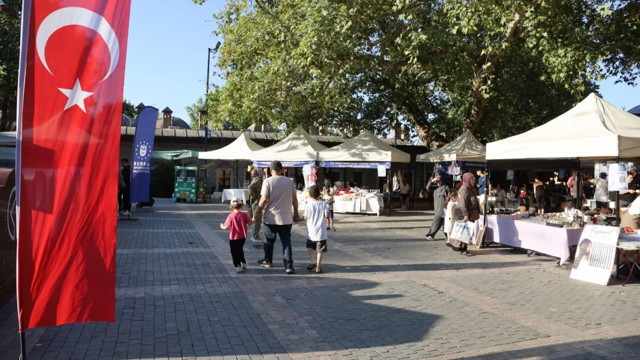"Meydan Kadınların" pazarına büyük ilgi