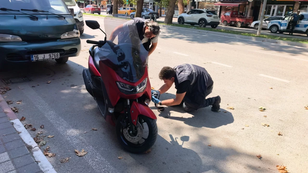 Bursa'da Trafik Denetiminde Sahte Plaka Tespit Edildi: Sürücüye 140 Bin TL Ceza