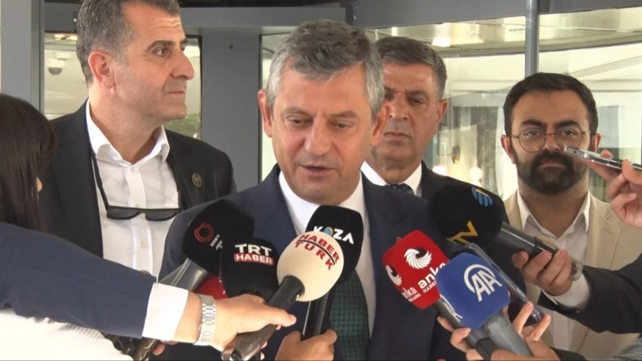 Özgür Özel, Yeni Partinin Kuruluş Takvimini Açıkladı