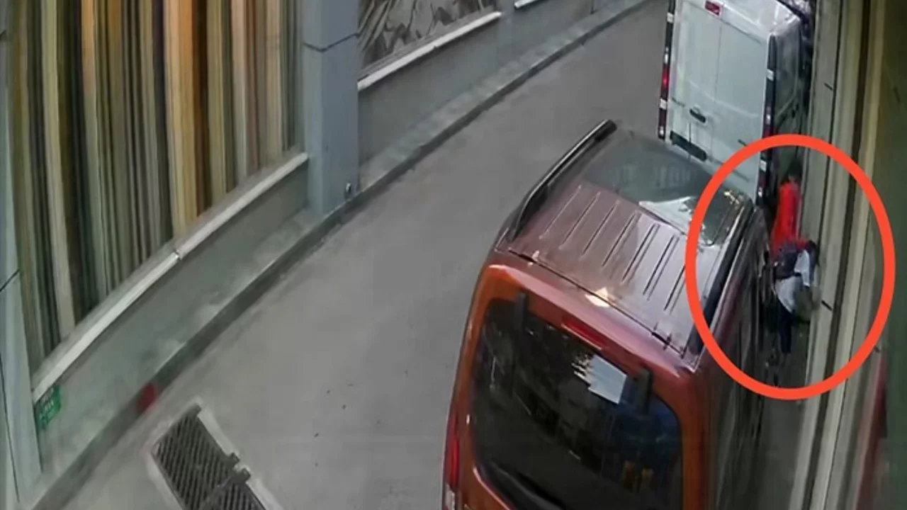 Bursa'da Akran zorbalığı kameraya böyle yansıdı