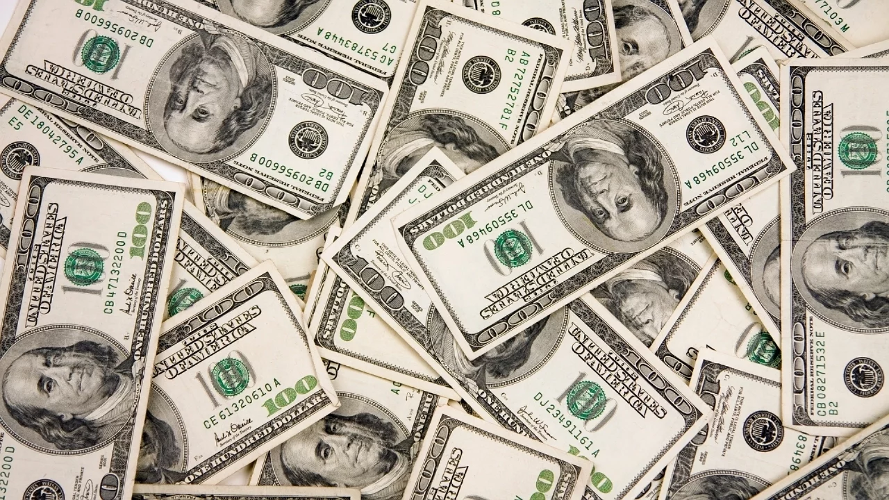 Dolar ve Euro Güne Yükselişle Başladı