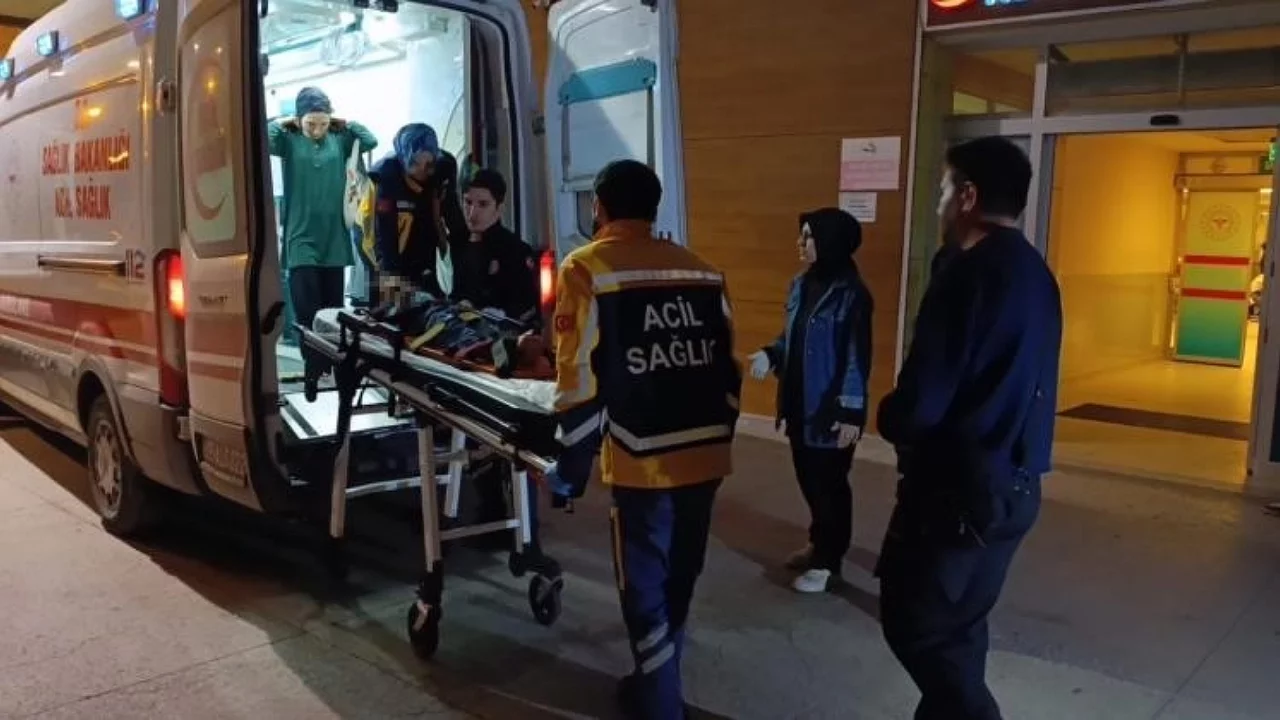 Bursa'da ikinci kattaki pencereden düşen çocuk ağır yaralandı