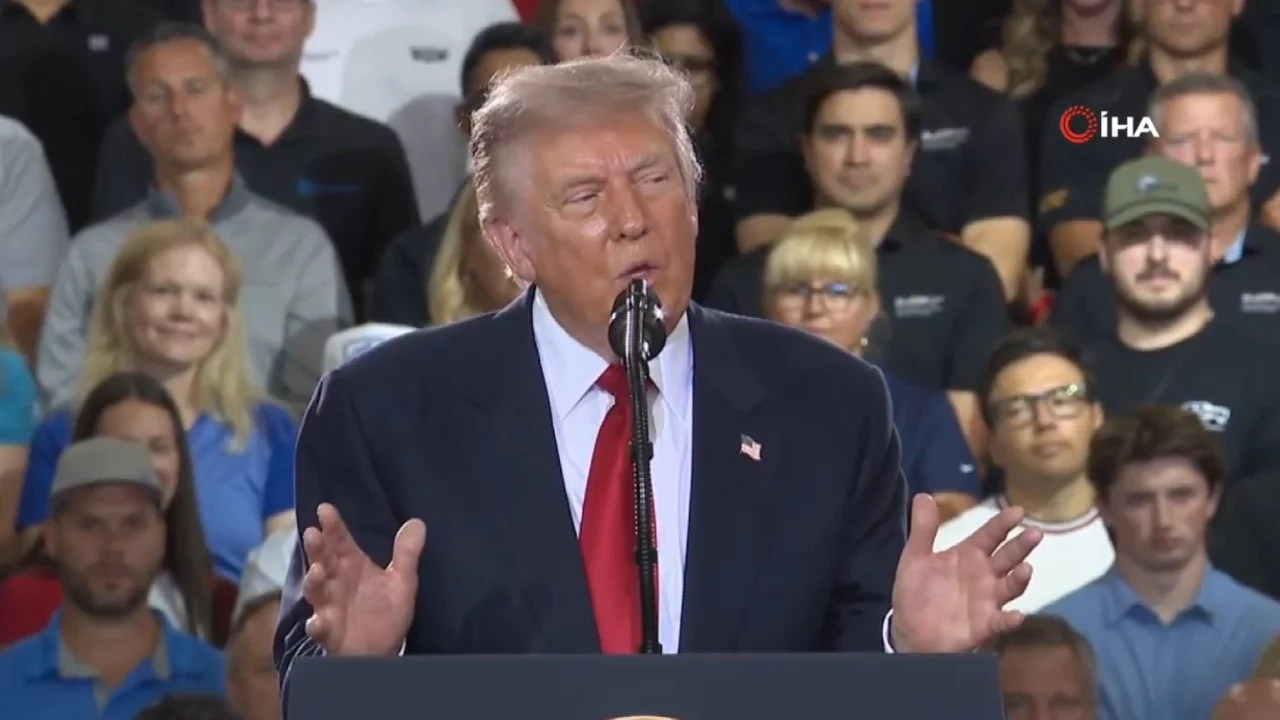 Trump: "İran Bizimle Anlaşma Yapmak İçin Görüşüyor"
