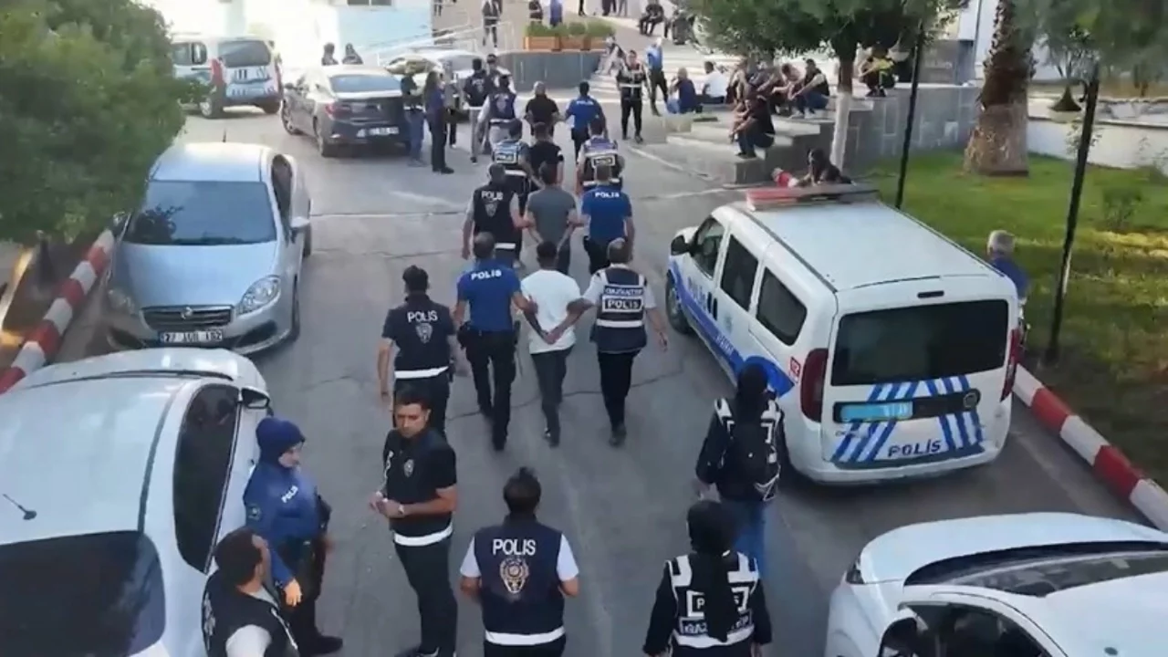 14 ilde narkotik operasyonu: 382 şüpheli yakalandı