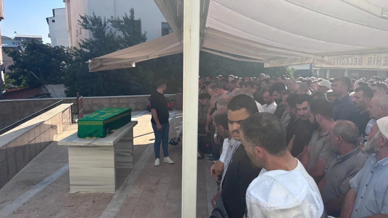 Bursa'da 5 Yaşındaki Kerem Ali Son Yolculuğuna Uğurlandı