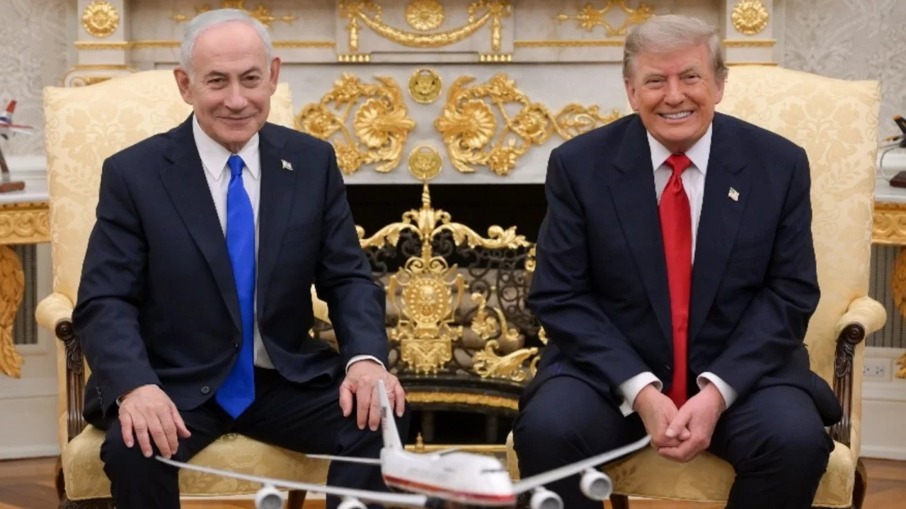 Trump ile Netanyahu Beyaz Saray'da İran Gündemiyle Bir Araya Geldi