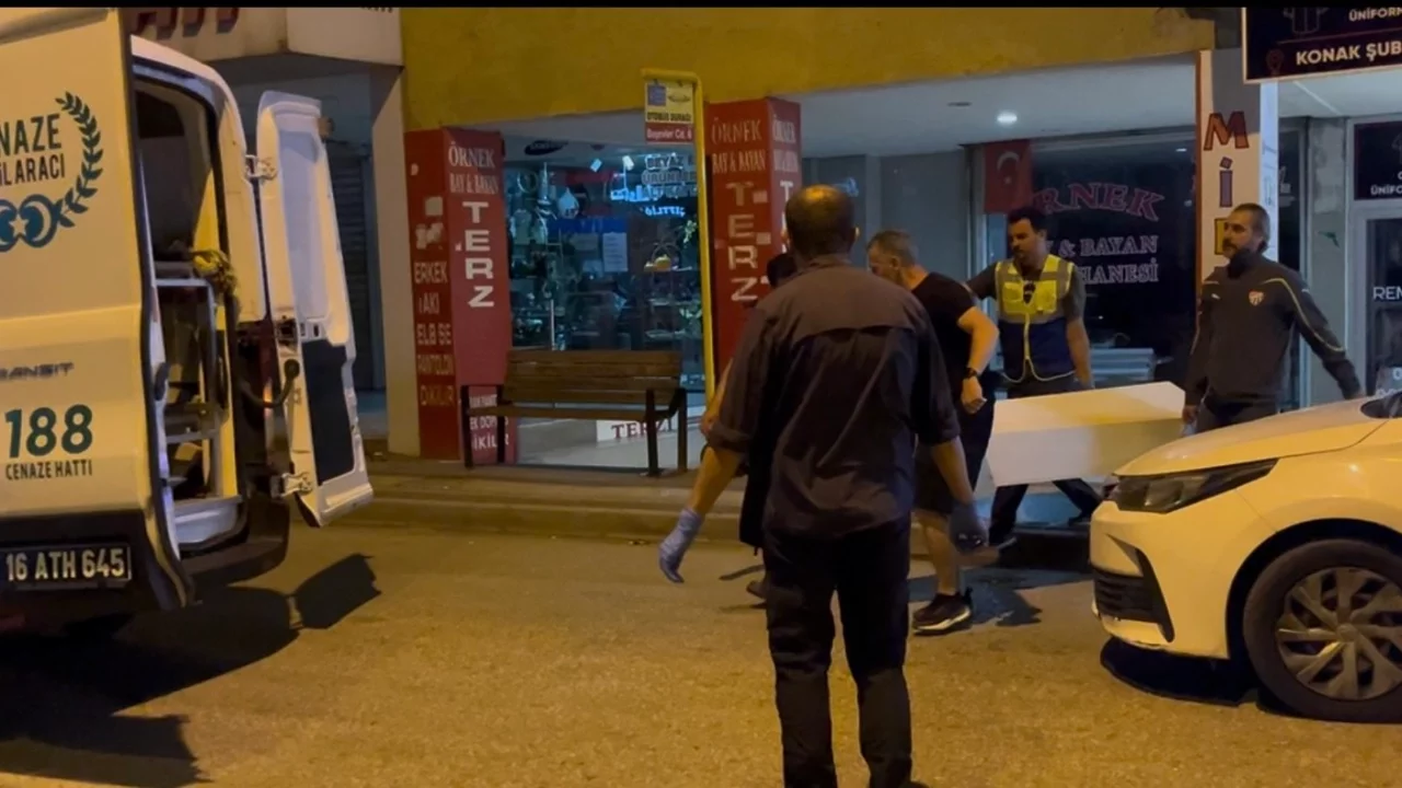 Bursa'da şüpheli ölüm: 2 çocuk annesi kadın evde göğsünden vurulmuş halde bulundu