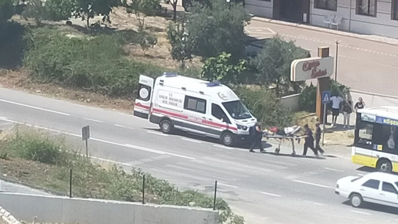 Bursa'da belediye otobüsünde fenalaşan kadın hastaneye kaldırıldı