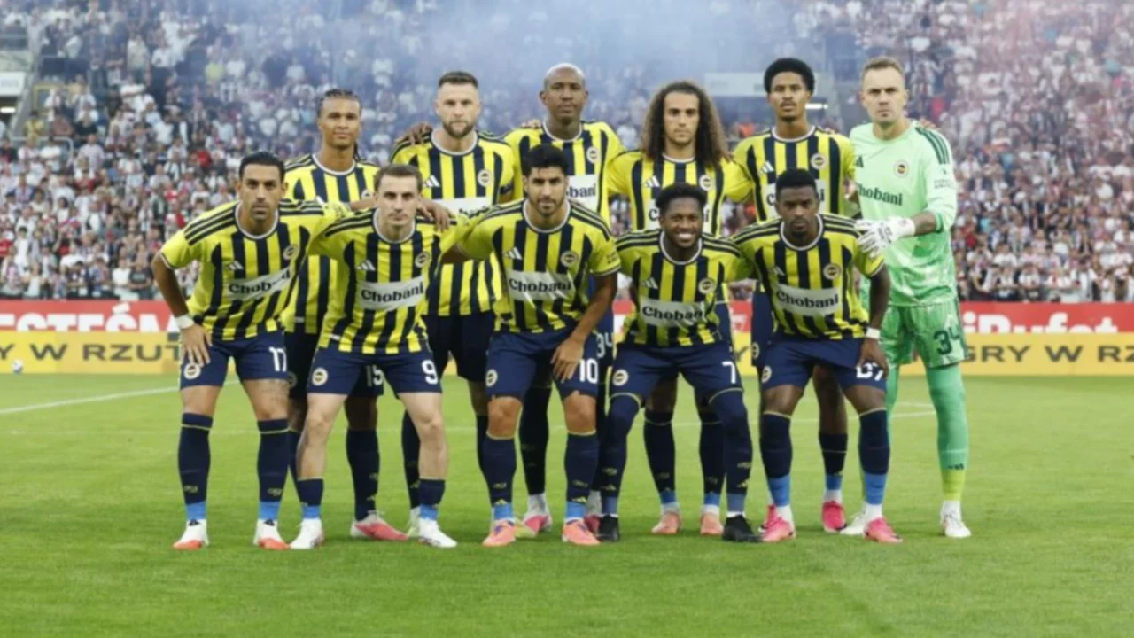 Fenerbahçe, Şampiyonlar Ligi'nde Sturm Graz'ı ağırlıyor