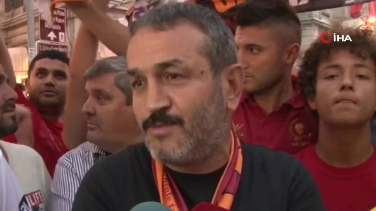 ultrAslan tribün lideri Muzaffer Şirin'in evinde 65 milyon TL'lik para ve altın ele geçirildi