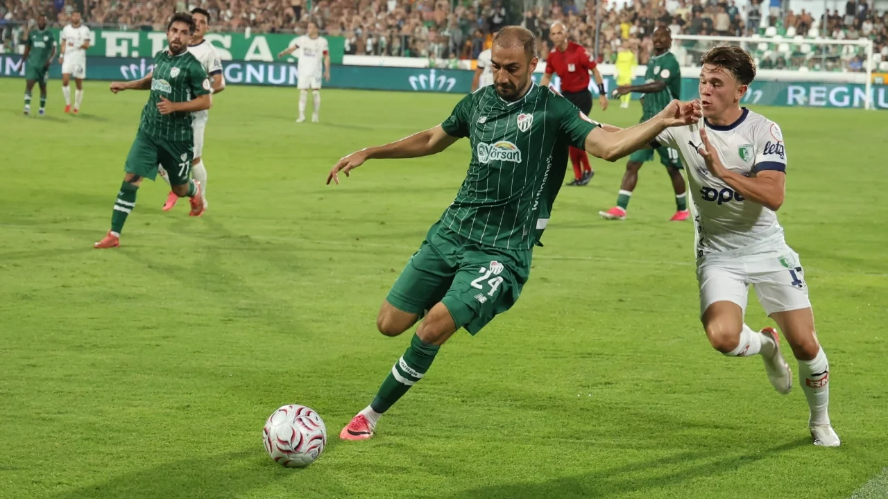 Bursaspor deplasmanda Bodrum FK'yı 2-0 mağlup etti