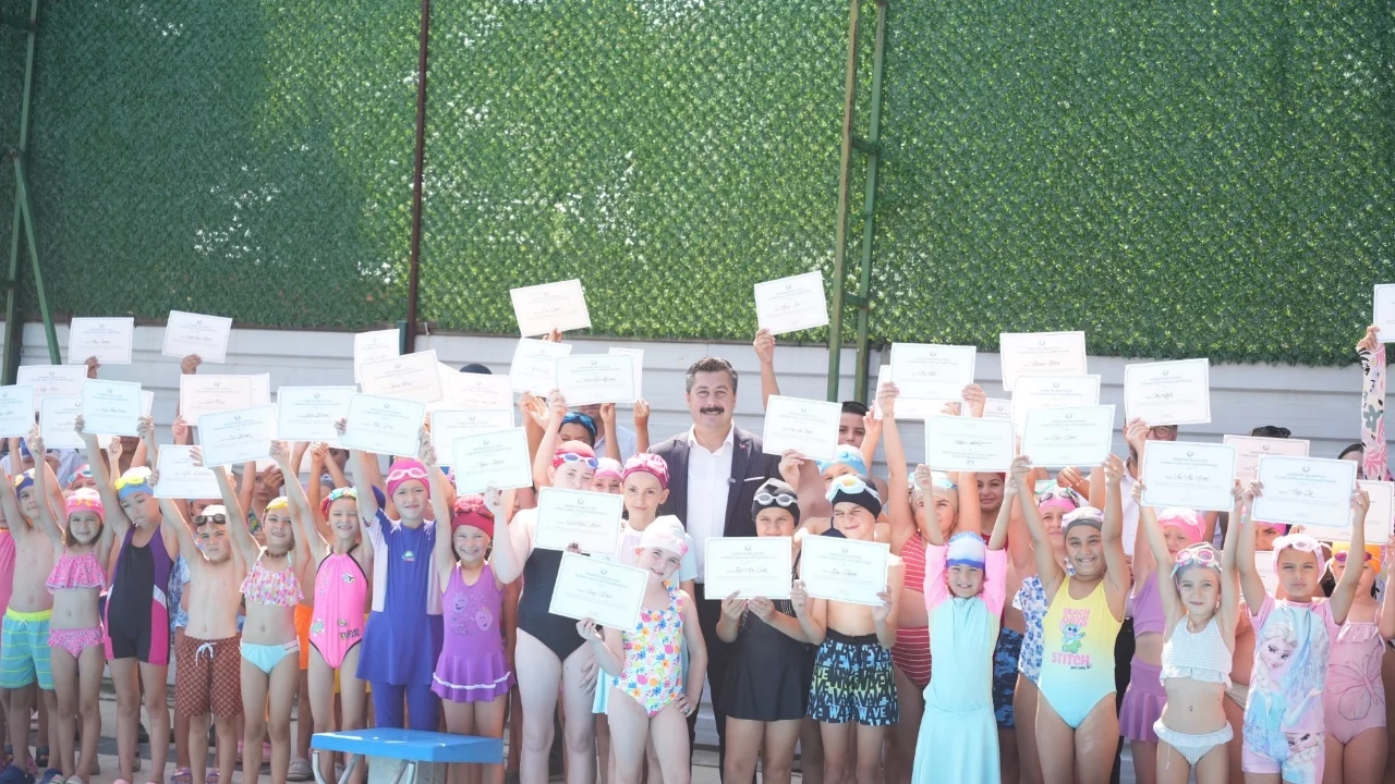 Yenişehir Belediyesi yaz dönemi yüzme kursu tamamlandı