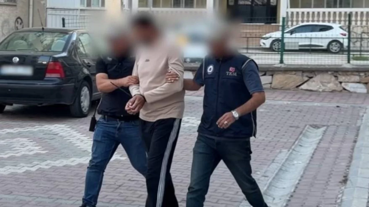 Kırmızı bültenle aranan Irak uyruklu şahıs yakalandı