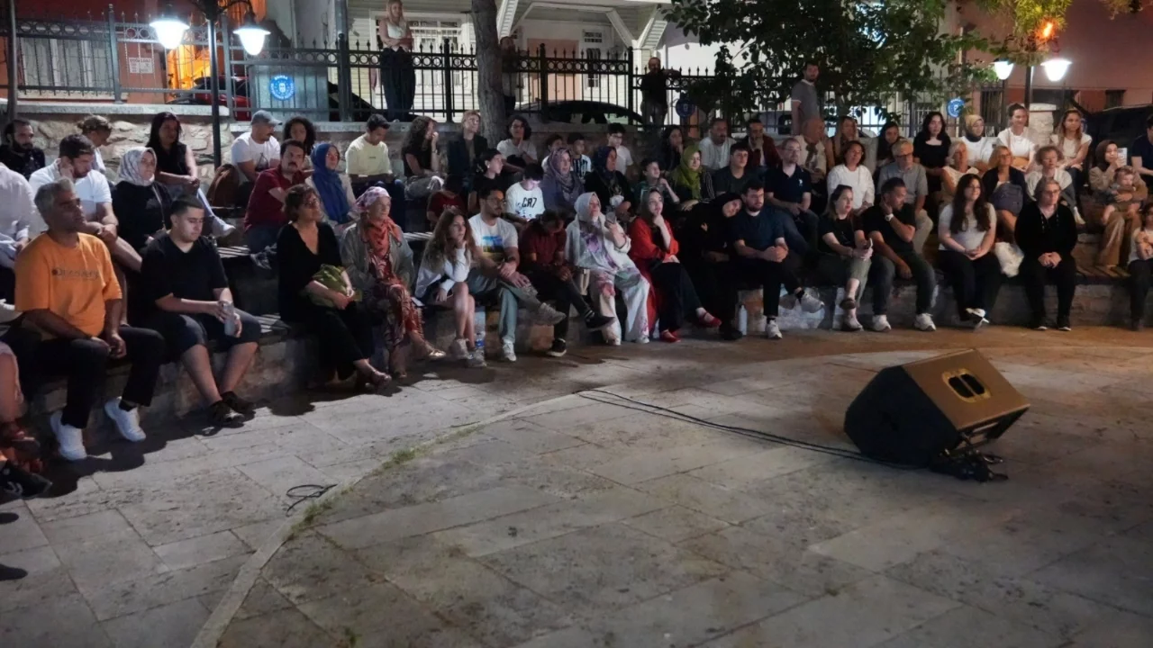 Bursa'da İkinci Zaman anlatısı
