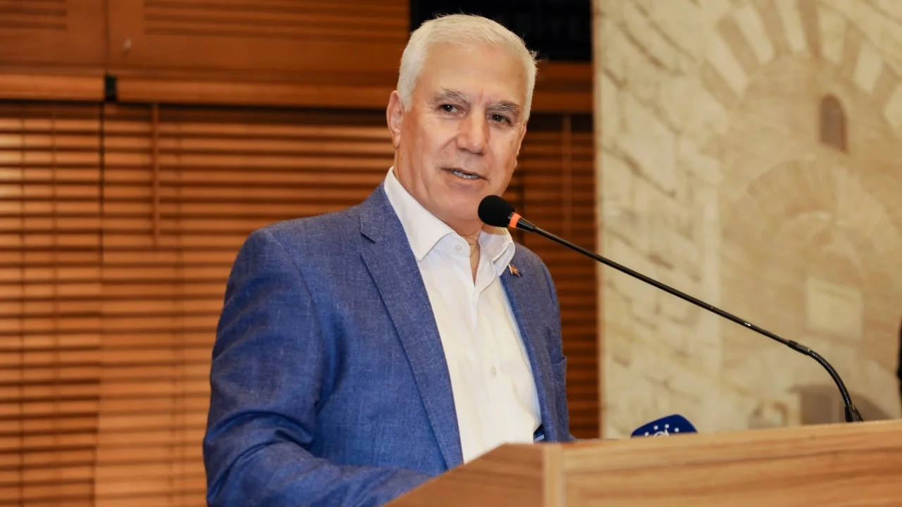 Mustafa Bozbey CHP'den istifa etti