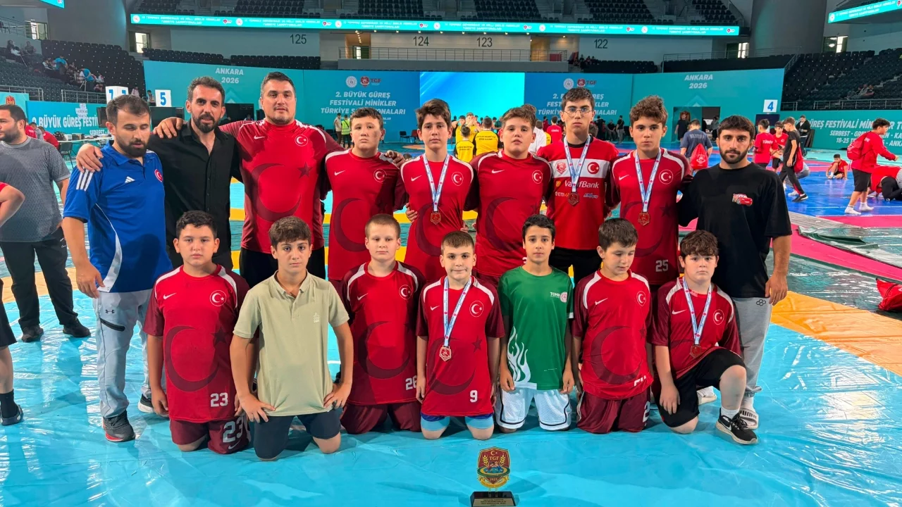 Türkiye Güreş Şampiyonası'nda Osmangazi Belediyespor Rüzgarı Esti