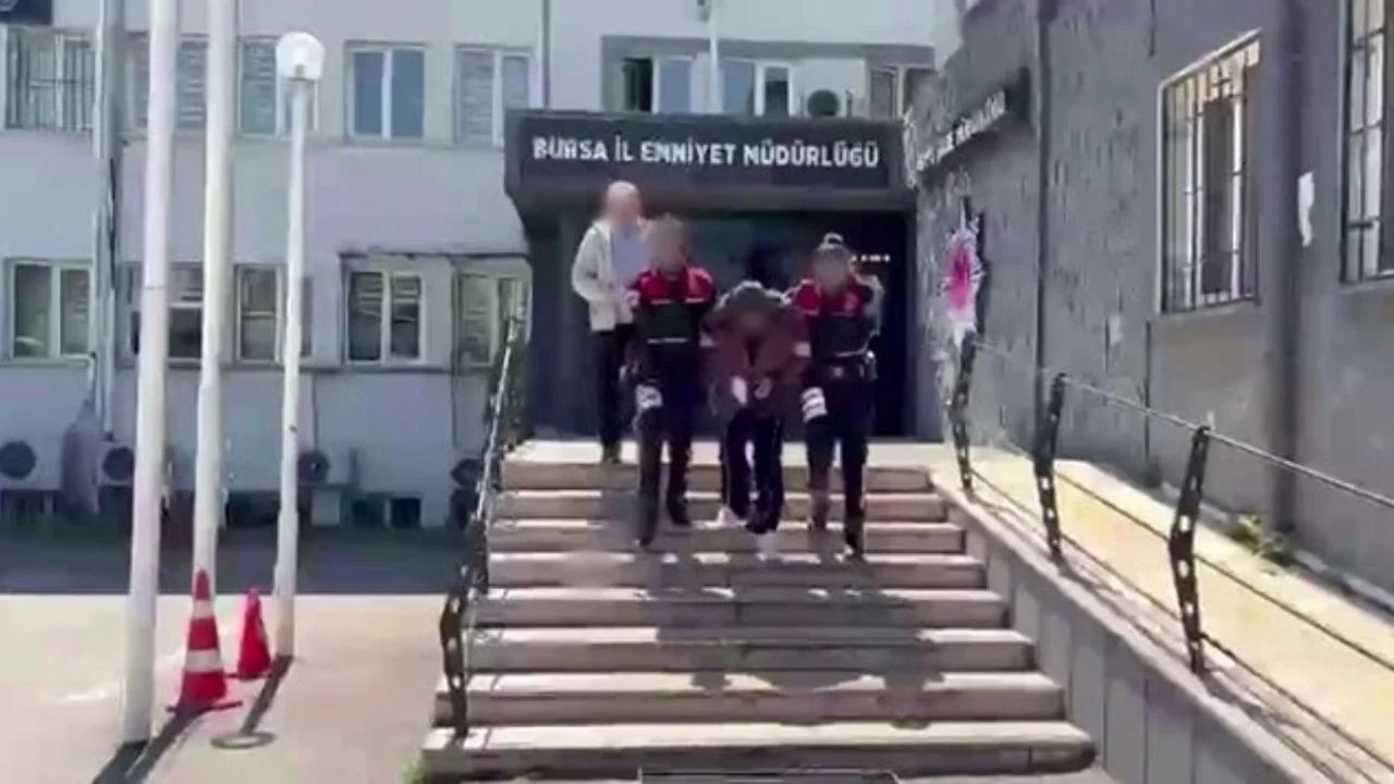 Bursa'da TikTok canlı yayınında genç kadını yüzünden bıçaklayan sanık tahliye edildi