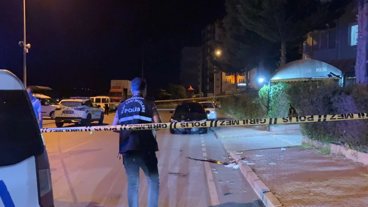 Baba-oğul arasında 'sigara parası' kavgası: 1'i ağır 2 yaralı