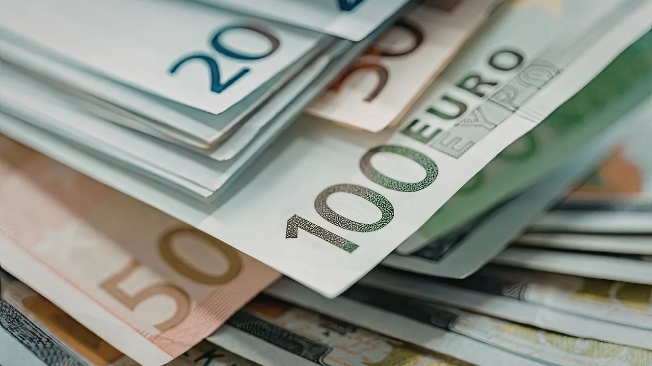 Dolar ve euro güne nasıl başladı? İşte Kapalıçarşı fiyatları