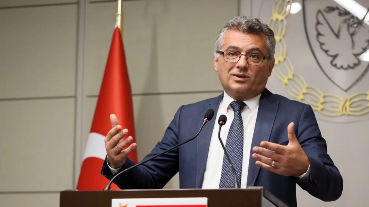 Tufan Erhürman ve Nikos Hristodulidis haftalık görüşme konusunda anlaştı