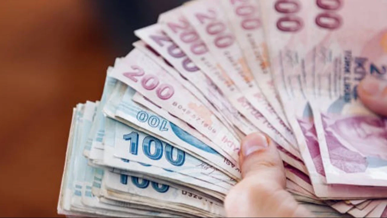 Vergi borcu olan esnafa Hazine destekli kredi imkanı