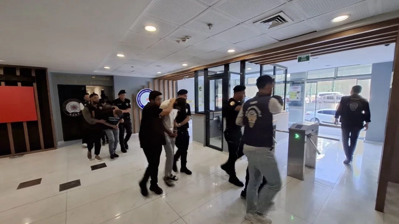Bursa'da yatırım dolandırıcılığı operasyonu: 8 tutuklama
