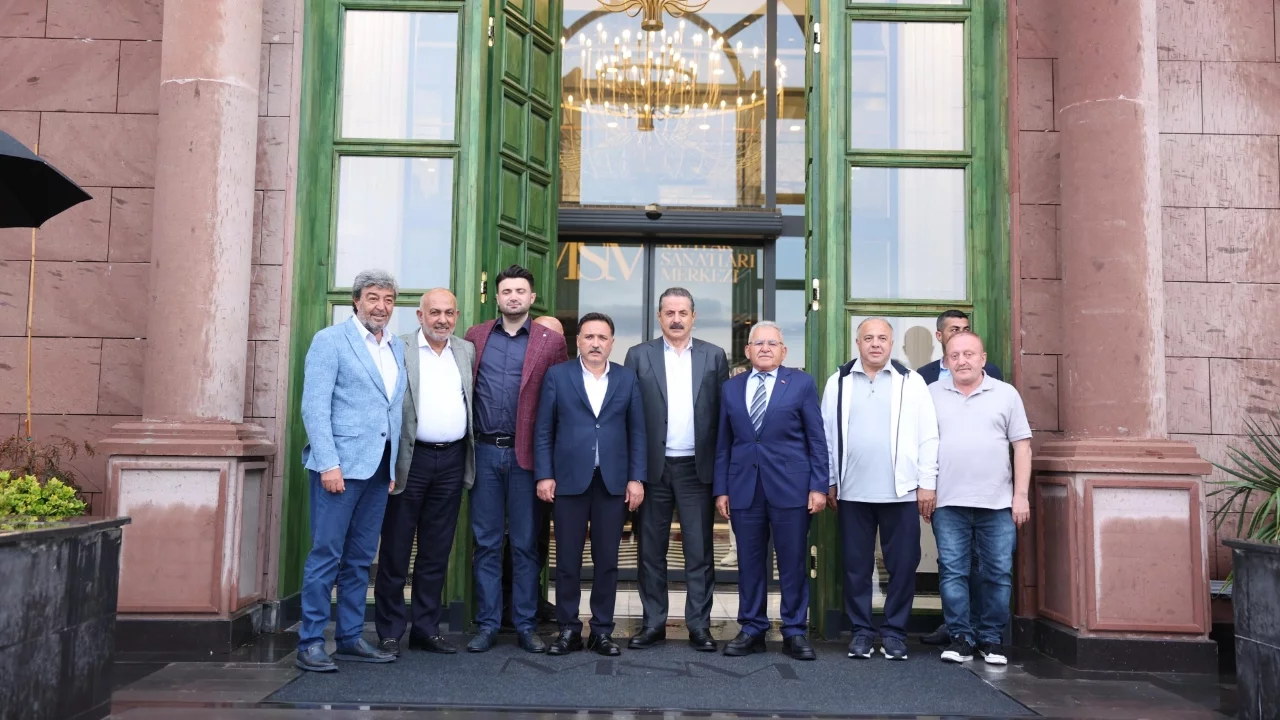 Bursaspor yönetimi Kayserispor'un konuğu oldu