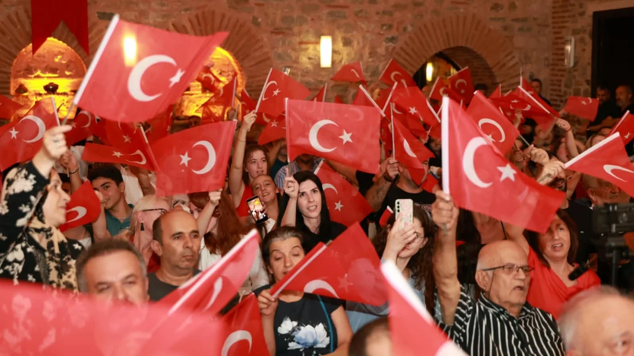Usta Oyuncu Altan Erkekli Osmangazi'de "Bir Memleket Hikayesi" Anlattı