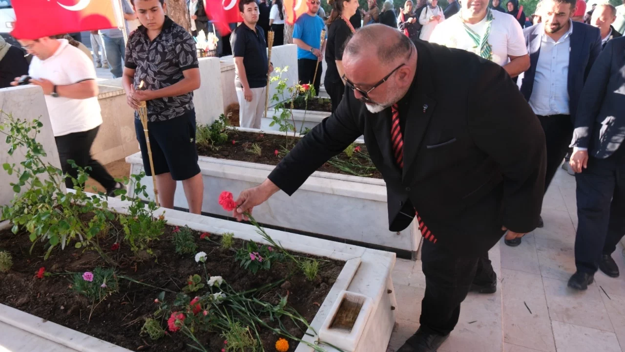 Bursa Giresunluları şehitlerini unutmadı