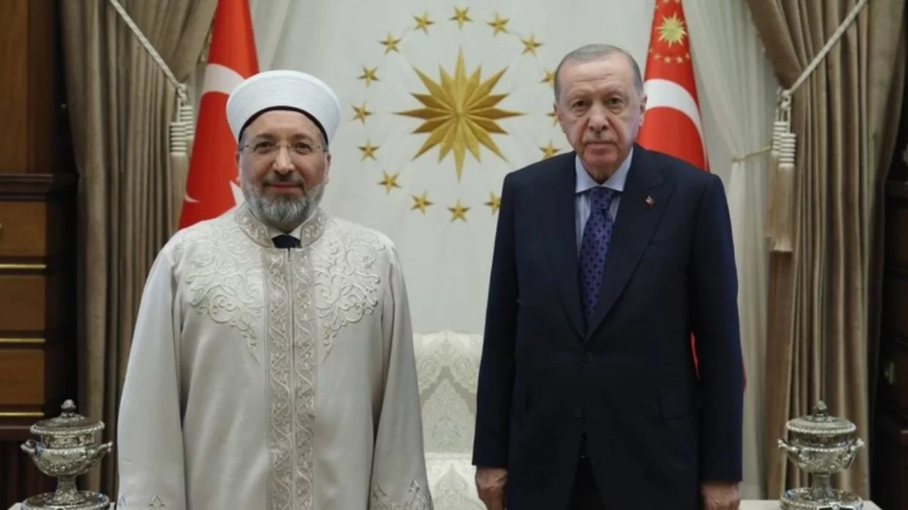Erdoğan, Diyanet İşleri Başkanı Safi Arpaguş'u kabul etti