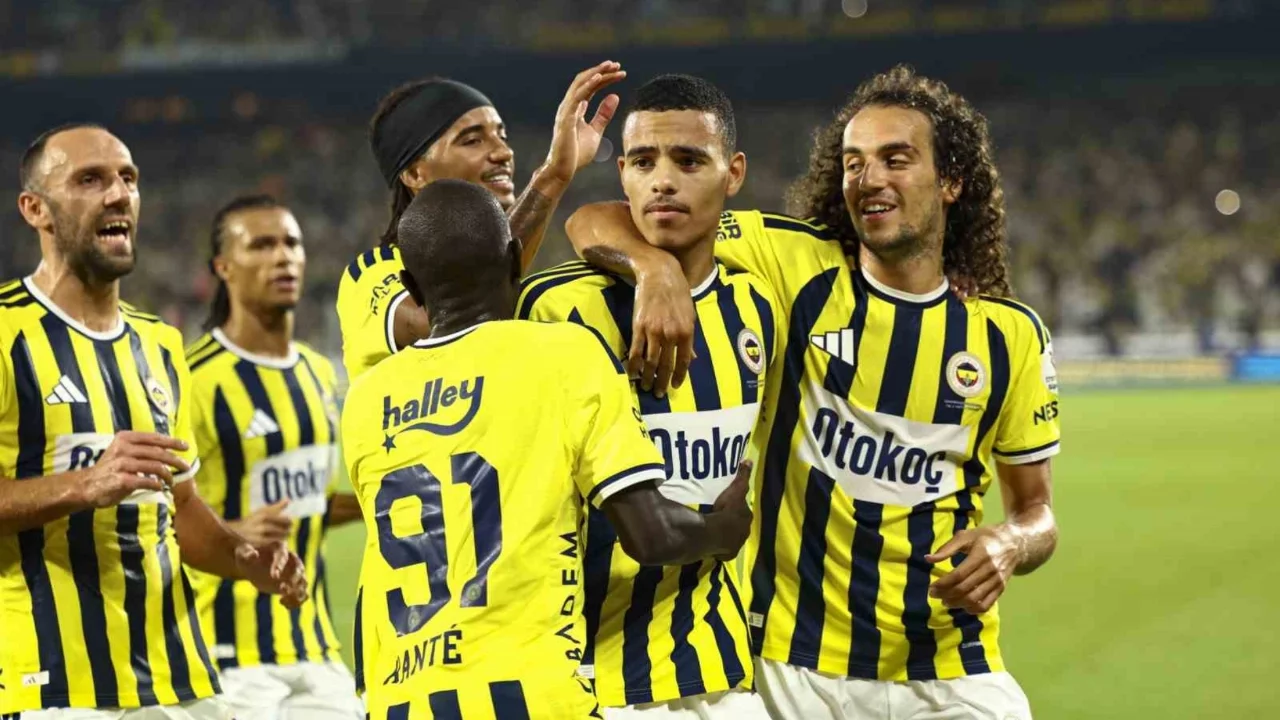 Fenerbahçe'de 4 yeni transfer için ilk derbi heyecanı