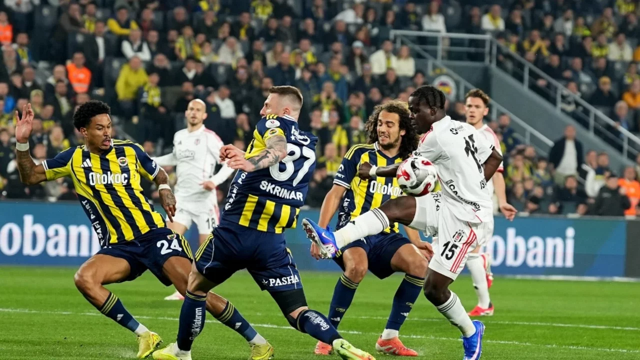 Fenerbahçe-Beşiktaş derbisinin hakemi belli oldu