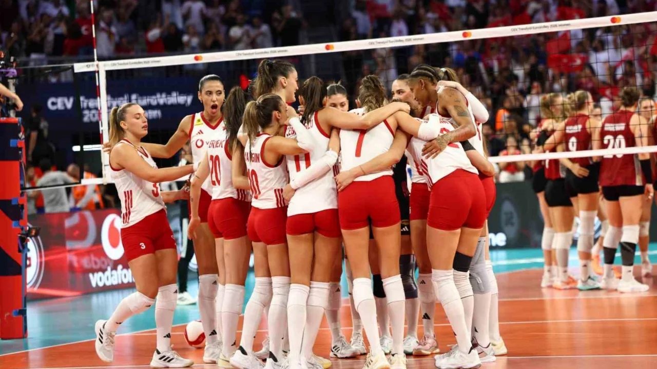 A Milli Kadın Voleybol Takımı Sırbistan karşısında